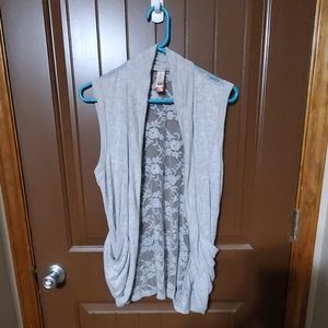 Sleeveless cardigan